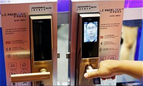 Ổ khóa thông minh nhận diện bằng khuôn mặt dễ bị đánh lừa