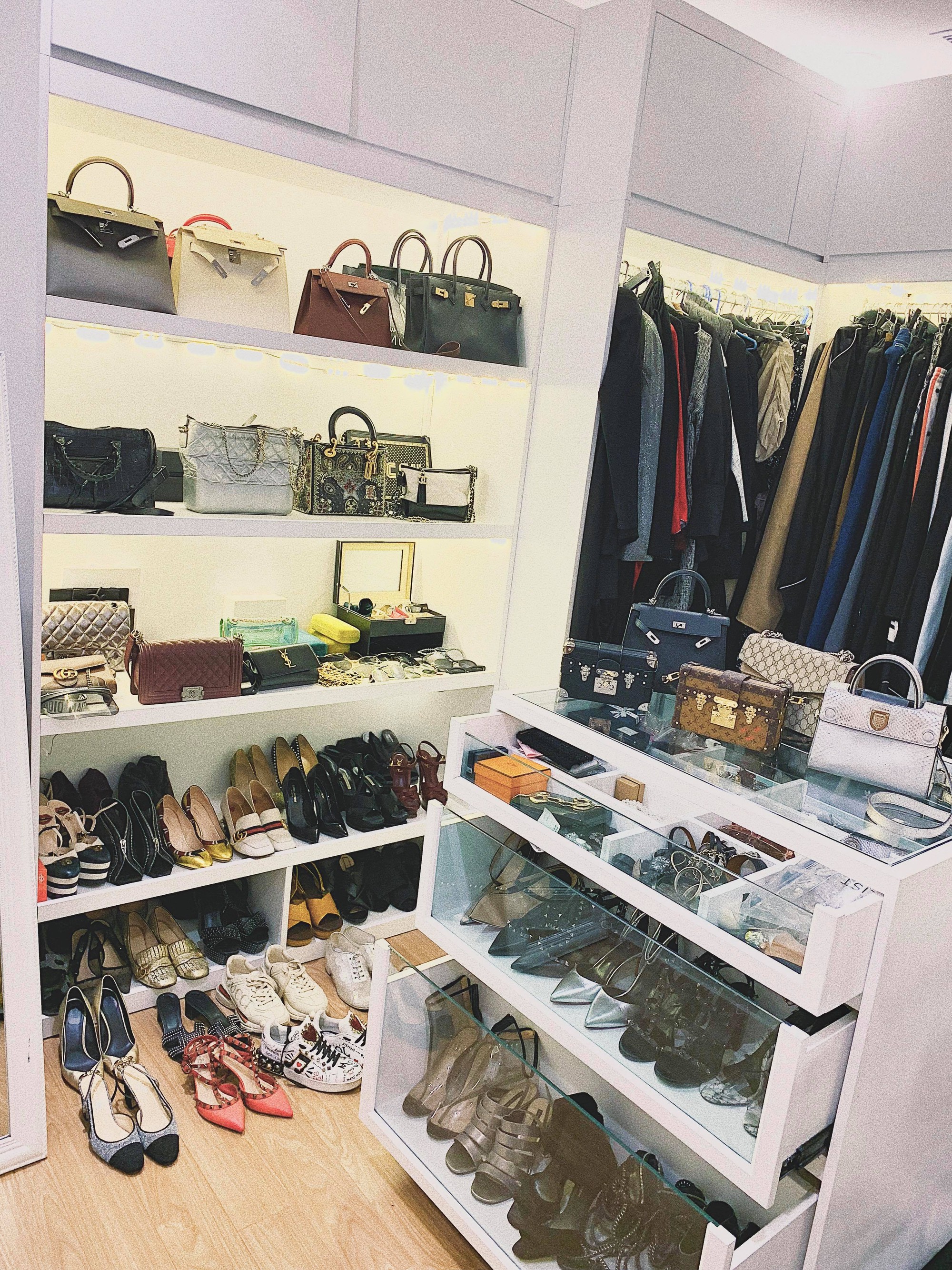 Gương mặt mới toanh của hội Rich Kid: Sinh năm 1995, thần thái sang chảnh lại còn có tài kinh doanh