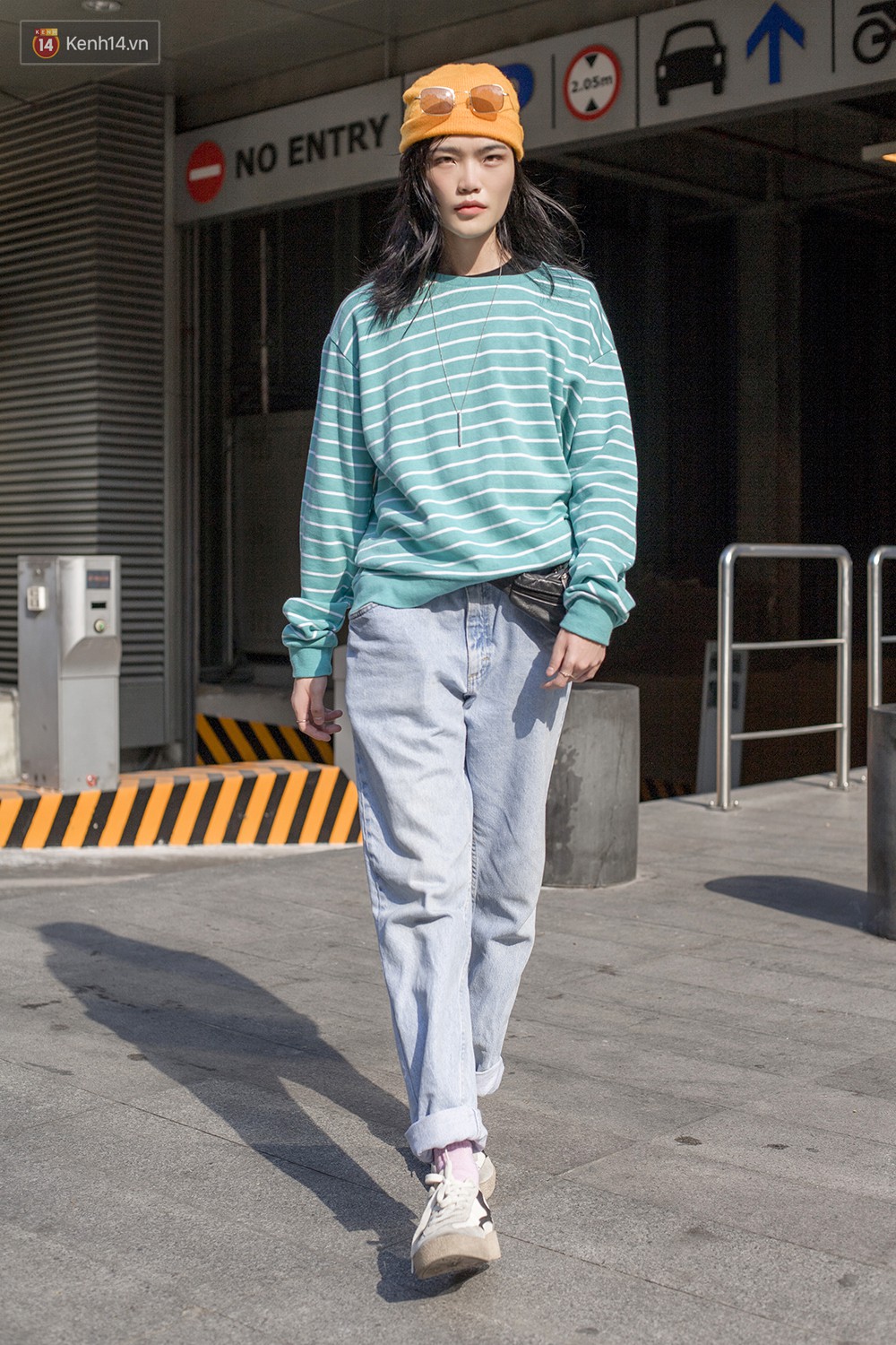 Street style 2 miền: miền Nam phá cách, miền Bắc điểm danh toàn công thức đơn giản mà hot hit đợt này