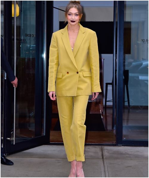 Suit: Món đồ quyền lực mới của các cô nàng công sở