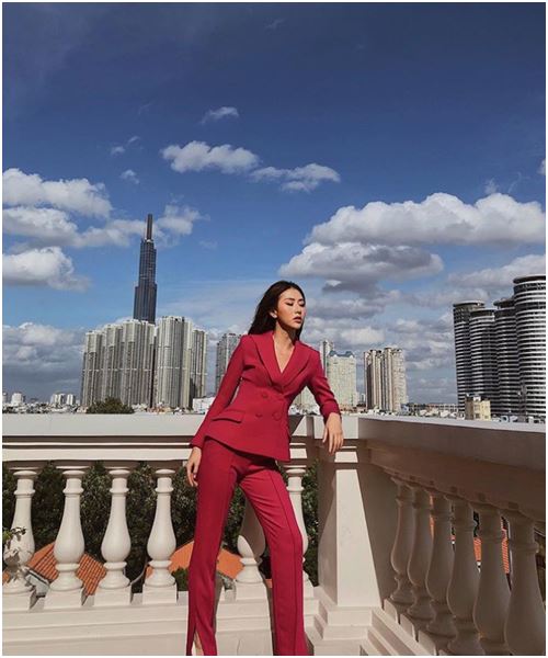 Suit: Món đồ quyền lực mới của các cô nàng công sở