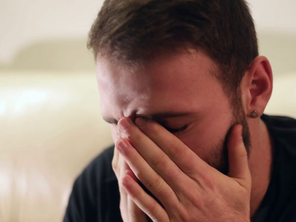 Vợ lẳng lơ với những đại gia lớn tuổi để được cung phụng