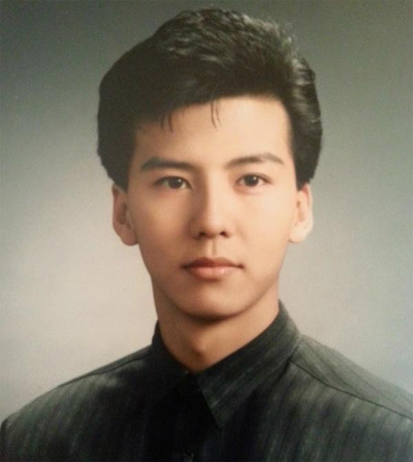 Lãng tử thanh xuân Son Ji Chang của Hoa cúc vàng nguyện từ bỏ tất cả vì người mình yêu, hạnh phúc làm mỹ nam hết thời bên vợ con