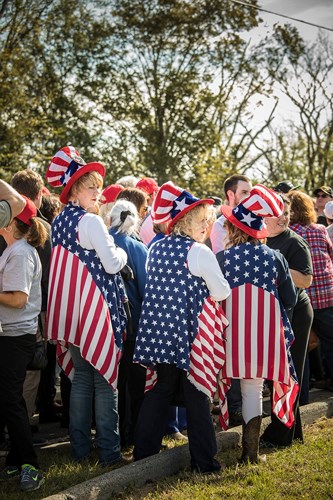 Ảnh: Không khí căng như dây đàn trước bầu cử giữa nhiệm kỳ ở Mỹ