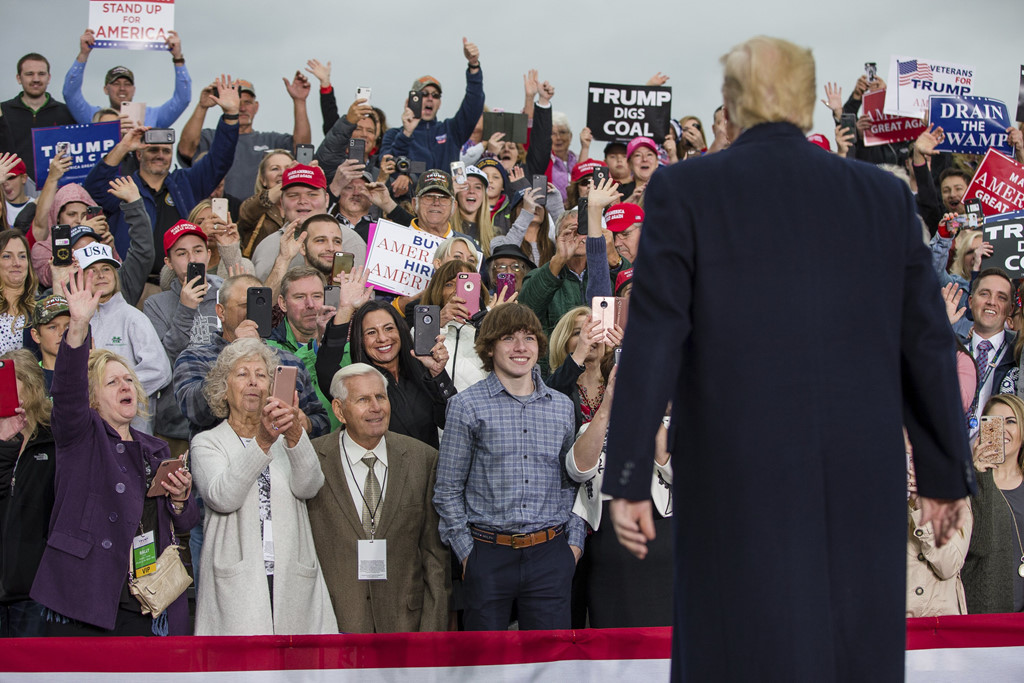 Phe Dân chủ Mỹ kỳ vọng giành lại Hạ viện, nhưng không gì là chắc chắn