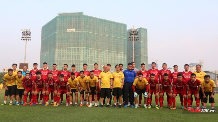 Tuyển Việt Nam nổ to, dễ xịt ở AFF Cup 2018