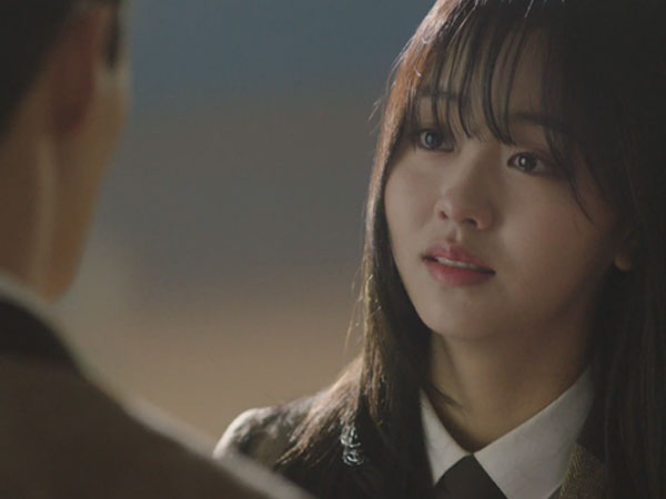 Chồng lương gấp 10 lần nên coi vợ như ô sin, nhưng đến khi nhận ra lỗi lầm chồng xin lỗi thì vợ chỉ cười đáp...