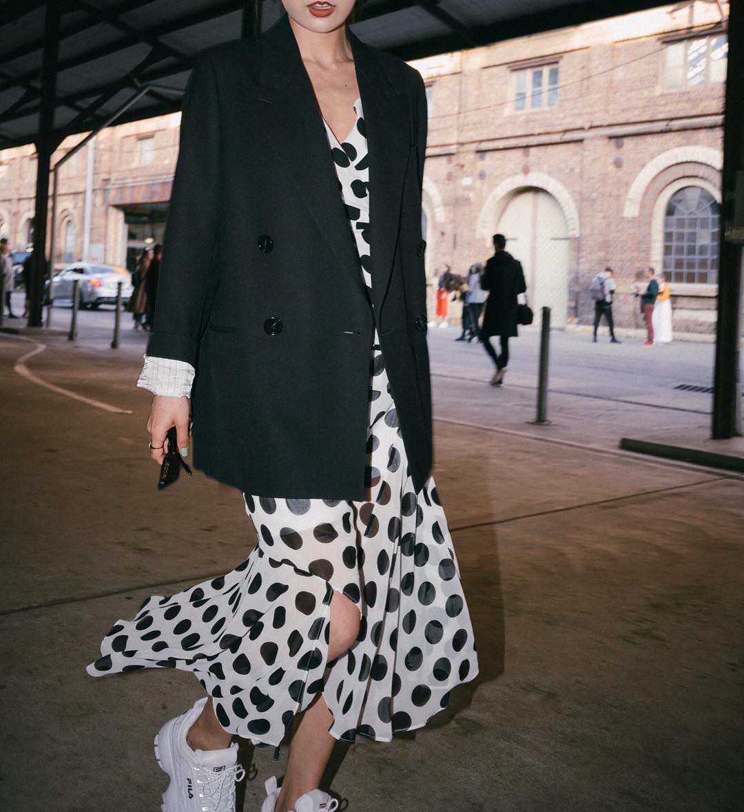 Mách bạn cách mặc đồ: Chọn được áo khoác hợp dáng người sẽ quyết định 80% bộ đồ đẹp