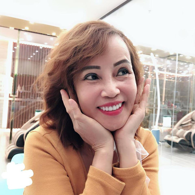 Cư dân mạng phát sốt với clip tình cảm và tâm thư mùi mẫn gửi chồng của cô dâu 62 tuổi