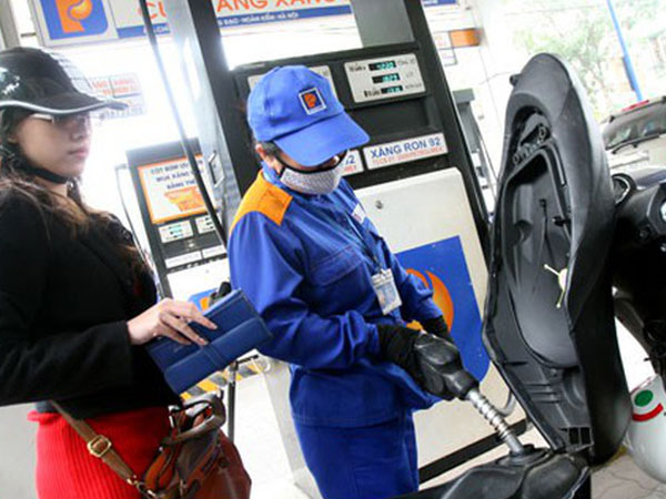 Quỹ bình ổn giá xăng dầu giảm hơn 2.000 tỷ đồng