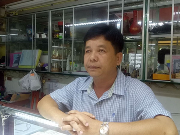 Vụ đổi 100 USD: Chủ tiệm vàng bất ngờ rút đơn khiếu nại