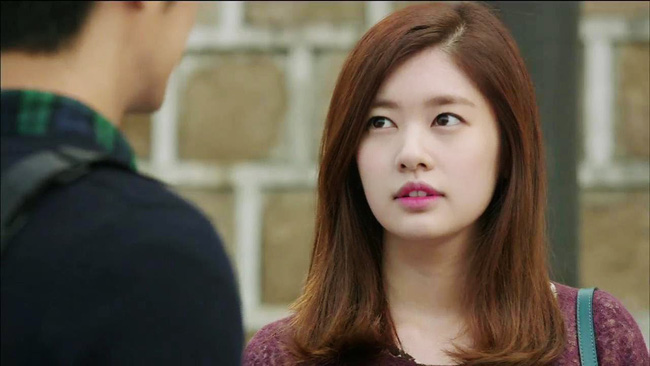 Chồng mượn rượu tâm sự mỏng với bố vợ ngày lại mặt, vợ trẻ muốn độn thổ ngay lập tức vì xấu hổ