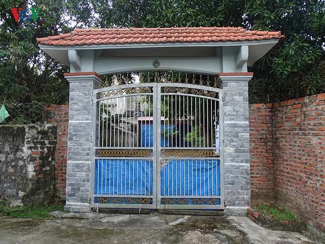 Vụ kẻ nhiễm HIV xâm hại bé gái: Bị cáo than ốm yếu không đến tòa