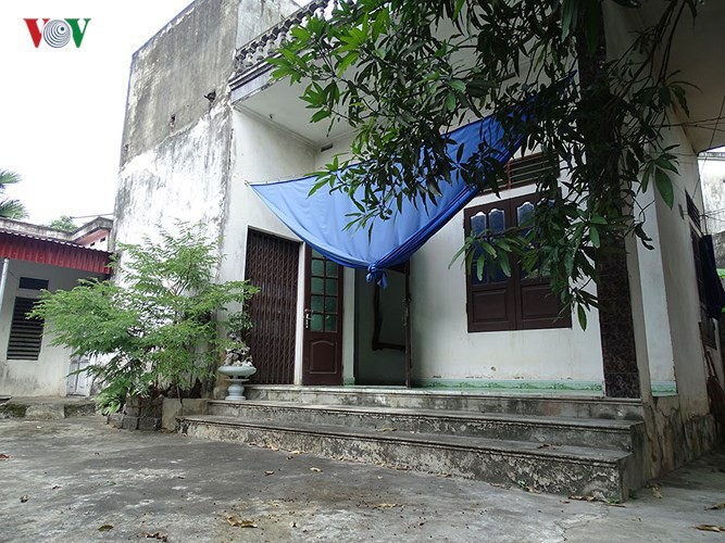 Vụ kẻ nhiễm HIV xâm hại bé gái: Bị cáo than ốm yếu không đến tòa