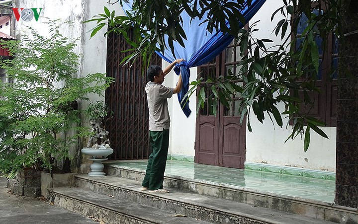 Vụ kẻ nhiễm HIV xâm hại bé gái: Bị cáo than ốm yếu không đến tòa