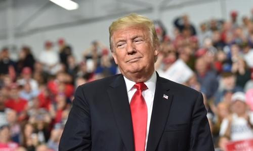 Vì sao Trump dịu giọng, gọi điện cho ông Tập?