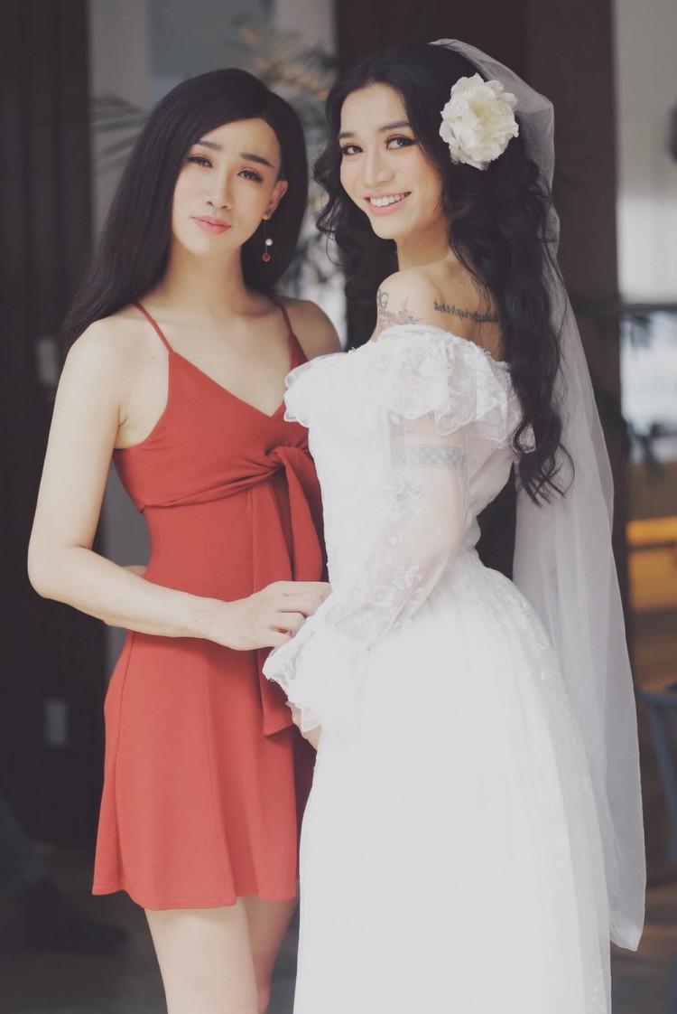 BB Trần diện váy cô dâu trong bộ ảnh cưới kiêu sa cùng Hải Triều, rộ nghi vấn chuẩn bị đi bắt chồng?