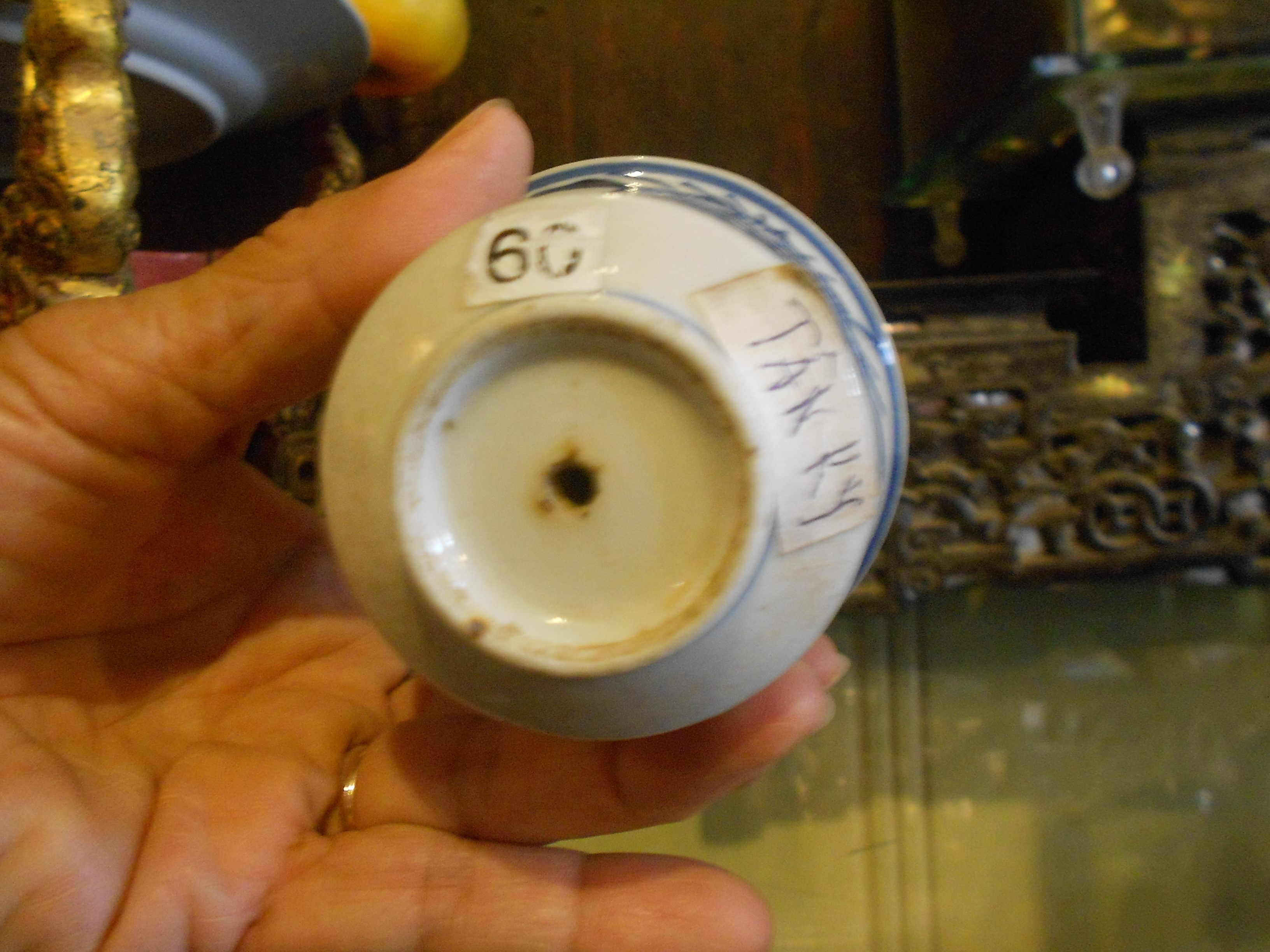 Chuyện ly kỳ về chiếc chén tám phần cổ nhất Việt Nam