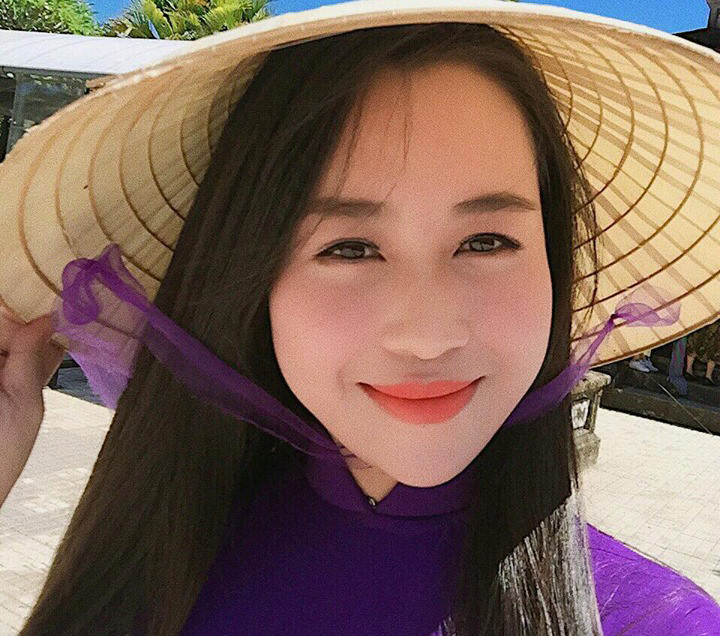 Vẻ đẹp của 10 cô gái Huế vào bán kết Hoa khôi Sinh viên Việt Nam 2018