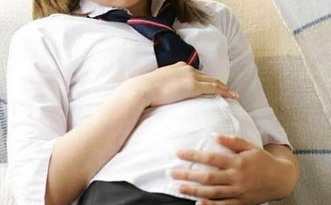 Thanh niên trong đoàn lô tô làm thiếu nữ 14 tuổi mang thai