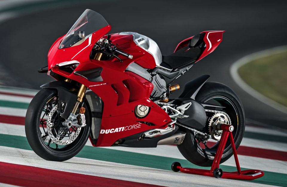 Panigale V4 R - siêu môtô mạnh nhất của Ducati sở hữu cánh gió