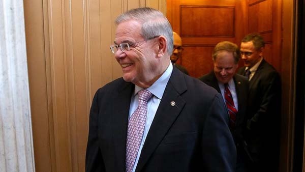 Đảng Dân chủ Mỹ giành Hạ viện, đảng Cộng hòa giữ Thượng viện