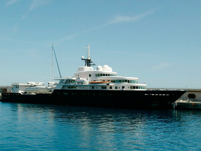 Tỷ phú Nga sở hữu Chelsea tiêu khối tài sản khổng lồ như thế nào?