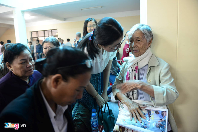 Chủ tịch TP.HCM tiếp tục gặp người dân Thủ Thiêm