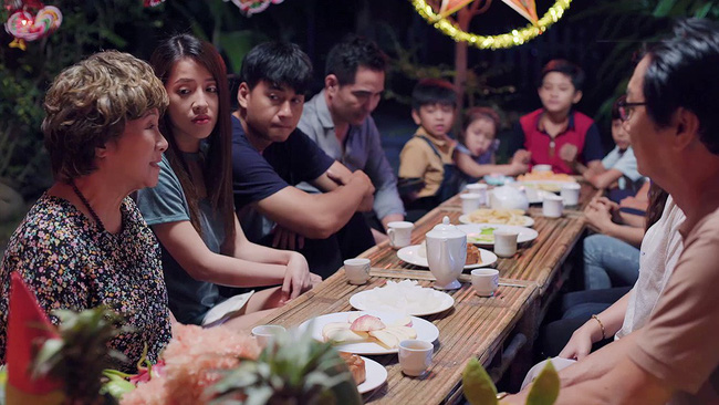 Gạo Nếp Gạo Tẻ: Cuối cùng Hân hoa hậu cũng có cảnh diễn xuất thần khiến khán giả rơi nước mắt thương cảm