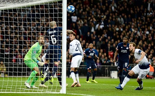 Kane lập cú đúp, Tottenham thổi bùng hy vọng đi tiếp