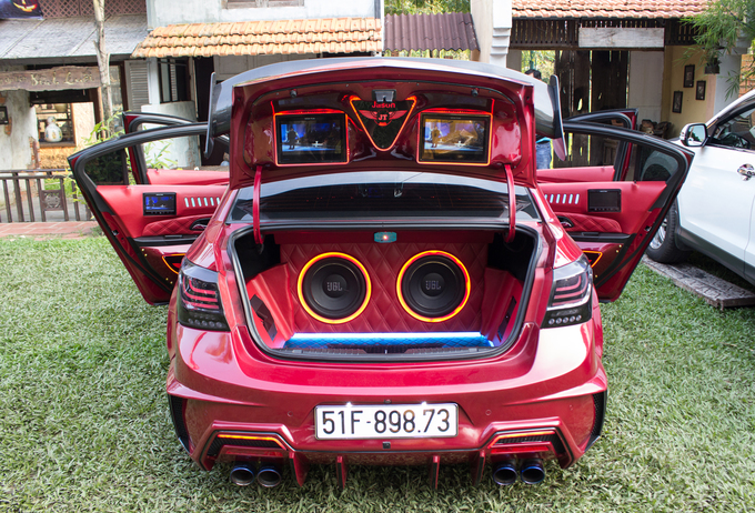 Chevrolet Cruze độ nửa tỷ đồng của dân chơi Sài Gòn