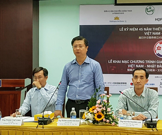 Vụ đổi 100 USD: Phó Chủ tịch Cần Thơ lên tiếng việc sẽ trả lại 20 viên kim cương