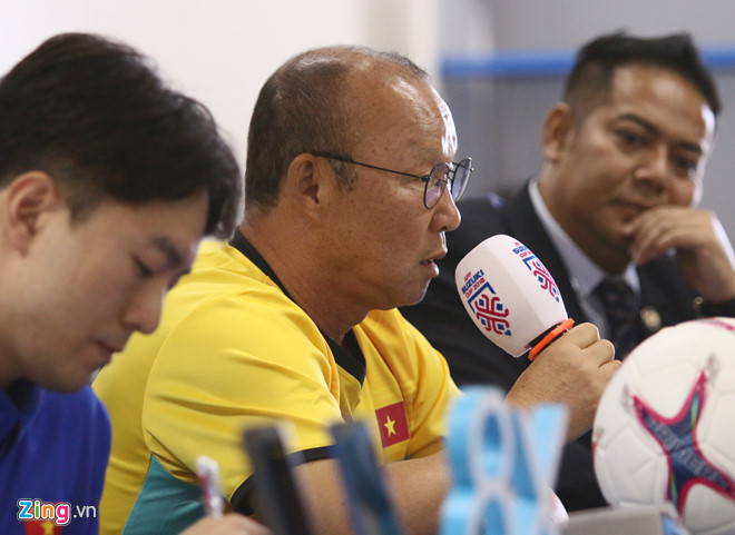 HLV Park: ‘Chúng tôi sẽ làm hài lòng người hâm mộ Việt Nam’