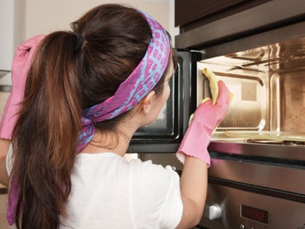 Tôi bị cả nhà chồng coi như osin chỉ vì muộn con