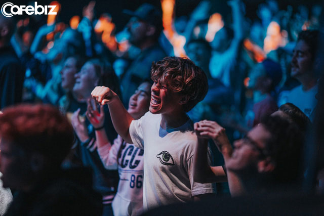 Đạo diễn Lê Hoàng: Tuổi trẻ mà không nghi ngờ, không bĩu môi hay không cười khẩy khi nghe người lớn nói thì chết quách cho rồi