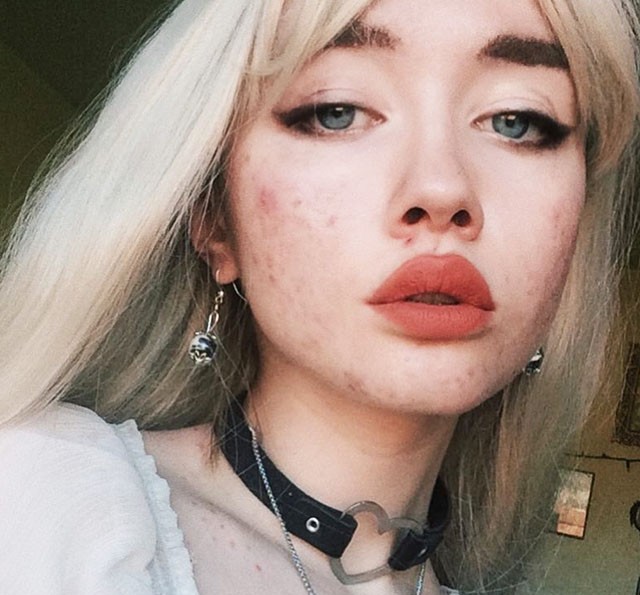 Để che mụn an toàn và hiệu quả khi trang điểm, bạn hãy ghi nhớ 6 quy tắc này