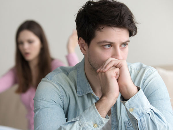 Nhẫn tâm gửi bức ảnh chụp vũng máu cho chồng, tôi đang phải gánh quả báo vì hành động bồng bột ấy