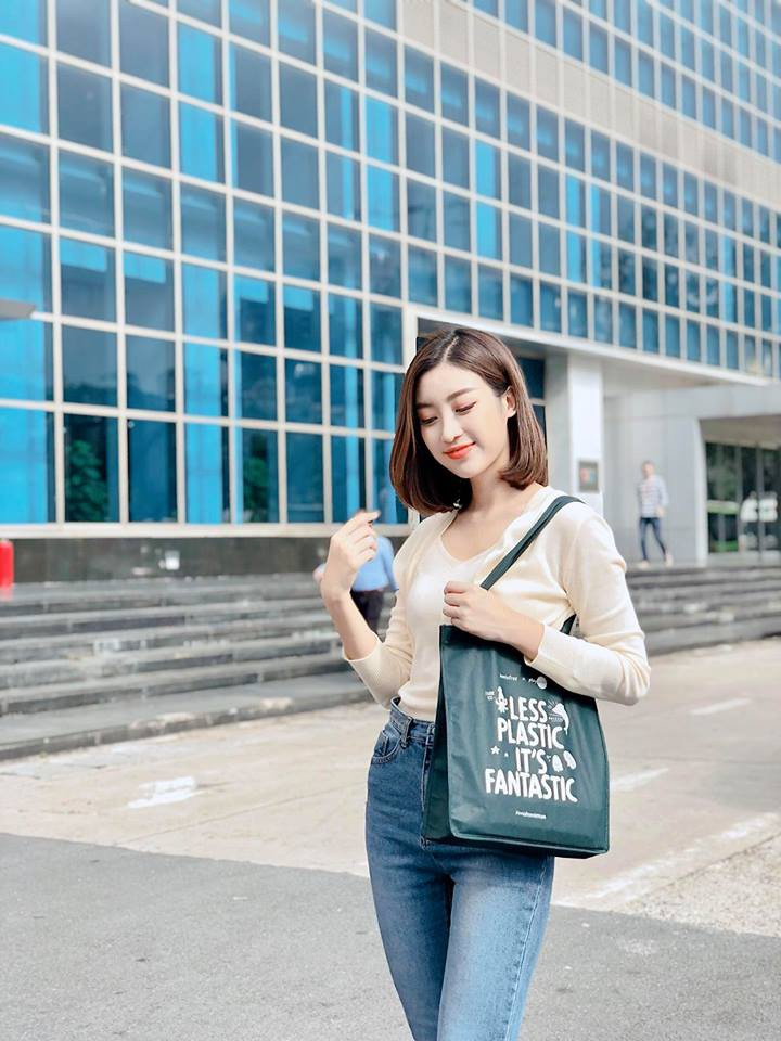 Street style chơi nhất tuần qua: Mới tháng 11 mà đã có 2 nàng kịp diện áo rét siêu nổi