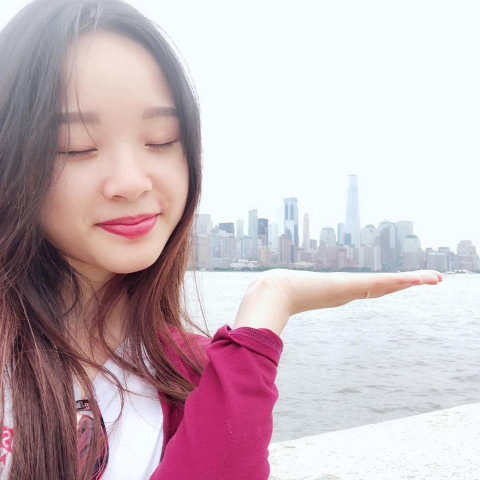 Con gái NSƯT Thanh Thanh Hiền từng là hoa khôi, đang du học Mỹ