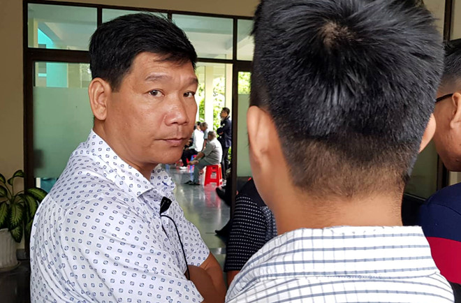 Phóng viên bị xô đẩy tại nơi Chủ tịch TP.HCM tiếp xúc dân Thủ Thiêm