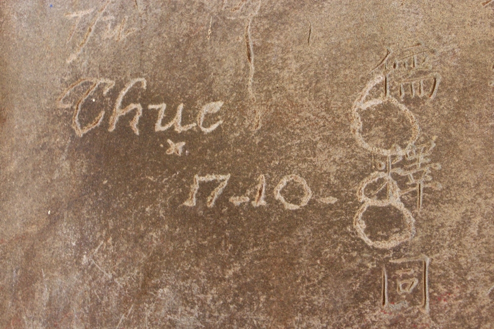 Di tích, bảo vật quốc gia ở Huế bị vẽ bậy