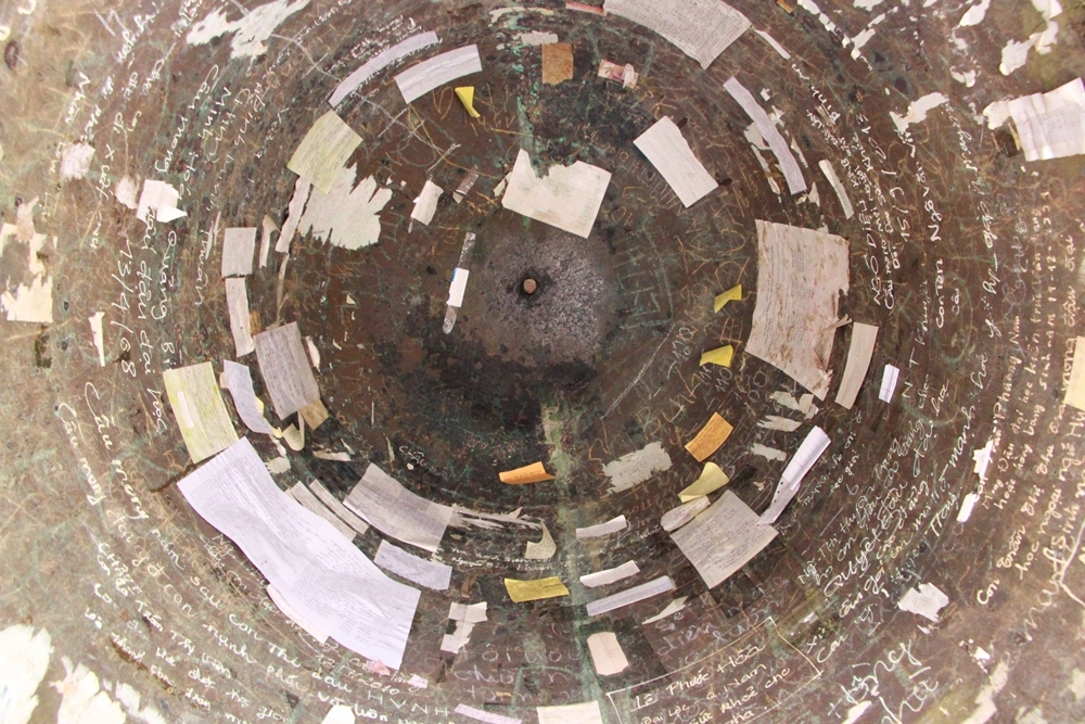 Di tích, bảo vật quốc gia ở Huế bị vẽ bậy