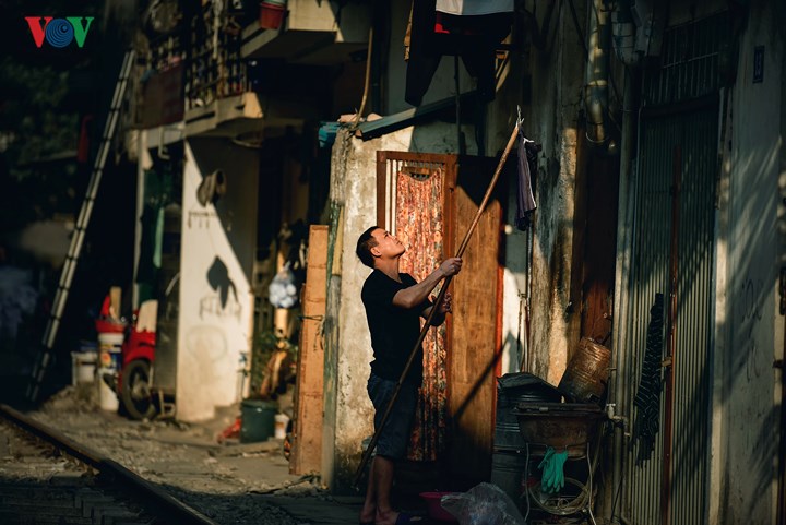 Những hình ảnh bình dị, thân thương trên phố phường Hà Nội