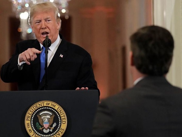 Trump đẩy cuộc chiến với CNN lên cấp độ mới sau quyết định cấm cửa phóng viên Jim Acosta