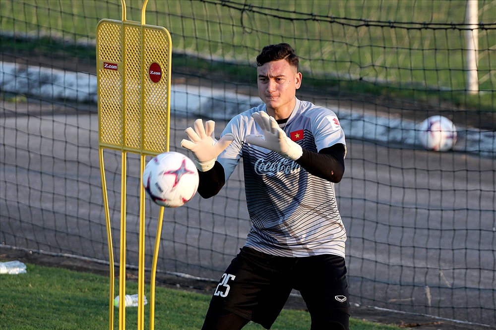 Lâm Tây được tập với Tây, ĐT Việt Nam sẽ không lo đốt đền