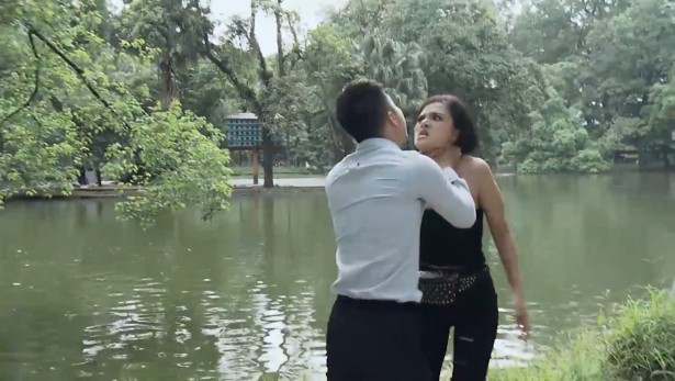Quỳnh Búp Bê: Diễn quá đạt vai My Sói, Thu Quỳnh bị bạn diễn dìm đầu xuống nước ngoài kịch bản Quỳnh Búp Bê: Diễn quá đạt vai My Sói, Thu Quỳnh bị bạn diễn dìm đầu xuống nước ngoài kịch bản