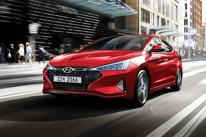 Hyundai Elantra có thêm bản thể thao, giá từ 22.400 USD