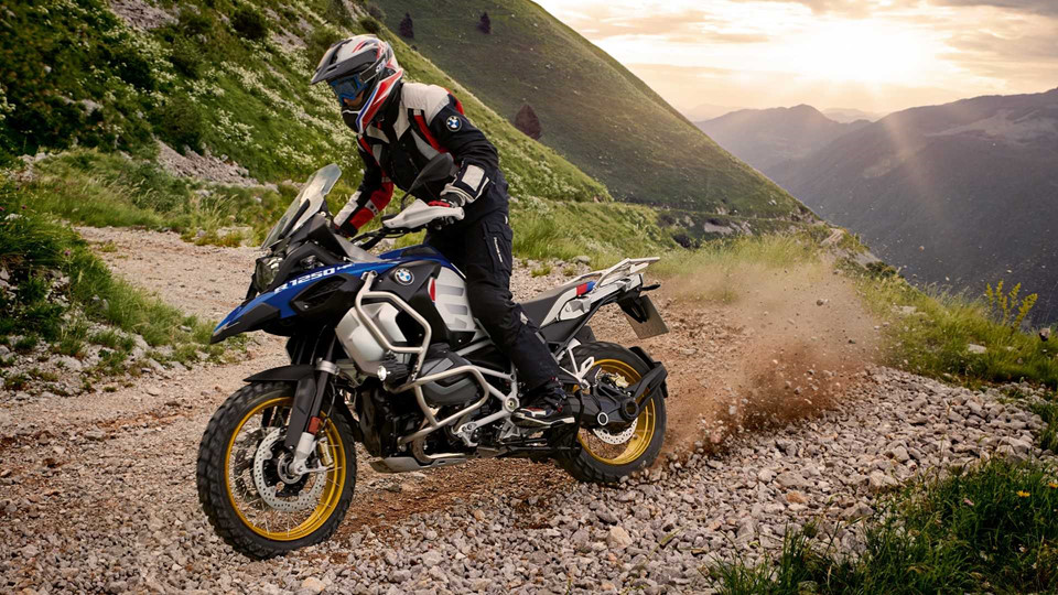 BMW R 1250 GS Adventure ra mắt - bình xăng 30 lít, giàu công nghệ