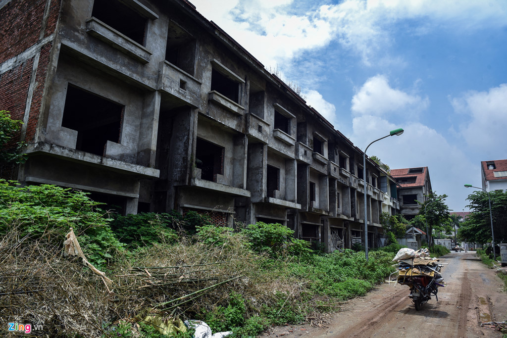 Vì sao các đô thị ven đô kén khách?