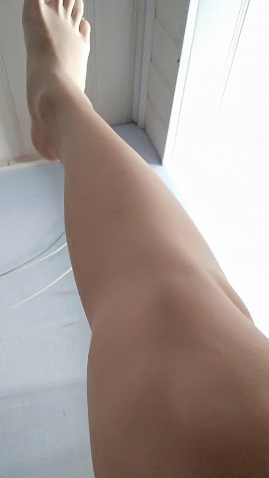 Loạt ảnh con trai chân láng mịn, không một cọng lông khiến con gái phát hờn vì ghen tị